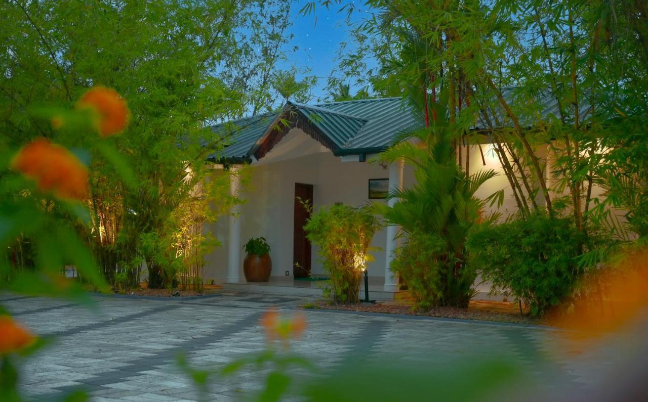 Contour Backwaters Hotel Resort & Convention Centre Ramankari Экстерьер фото