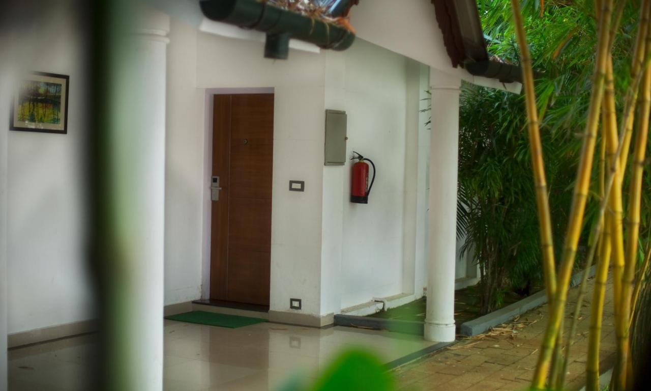 Contour Backwaters Hotel Resort & Convention Centre Ramankari Экстерьер фото